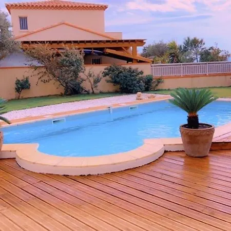 Villa Piscine Privée Superbe Vue Etang 8jbart580