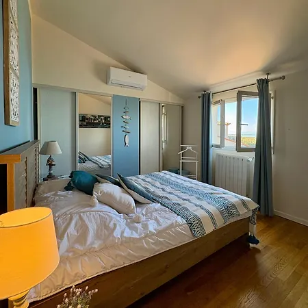 Villa Piscine Privée Superbe Vue Etang 8jbart580